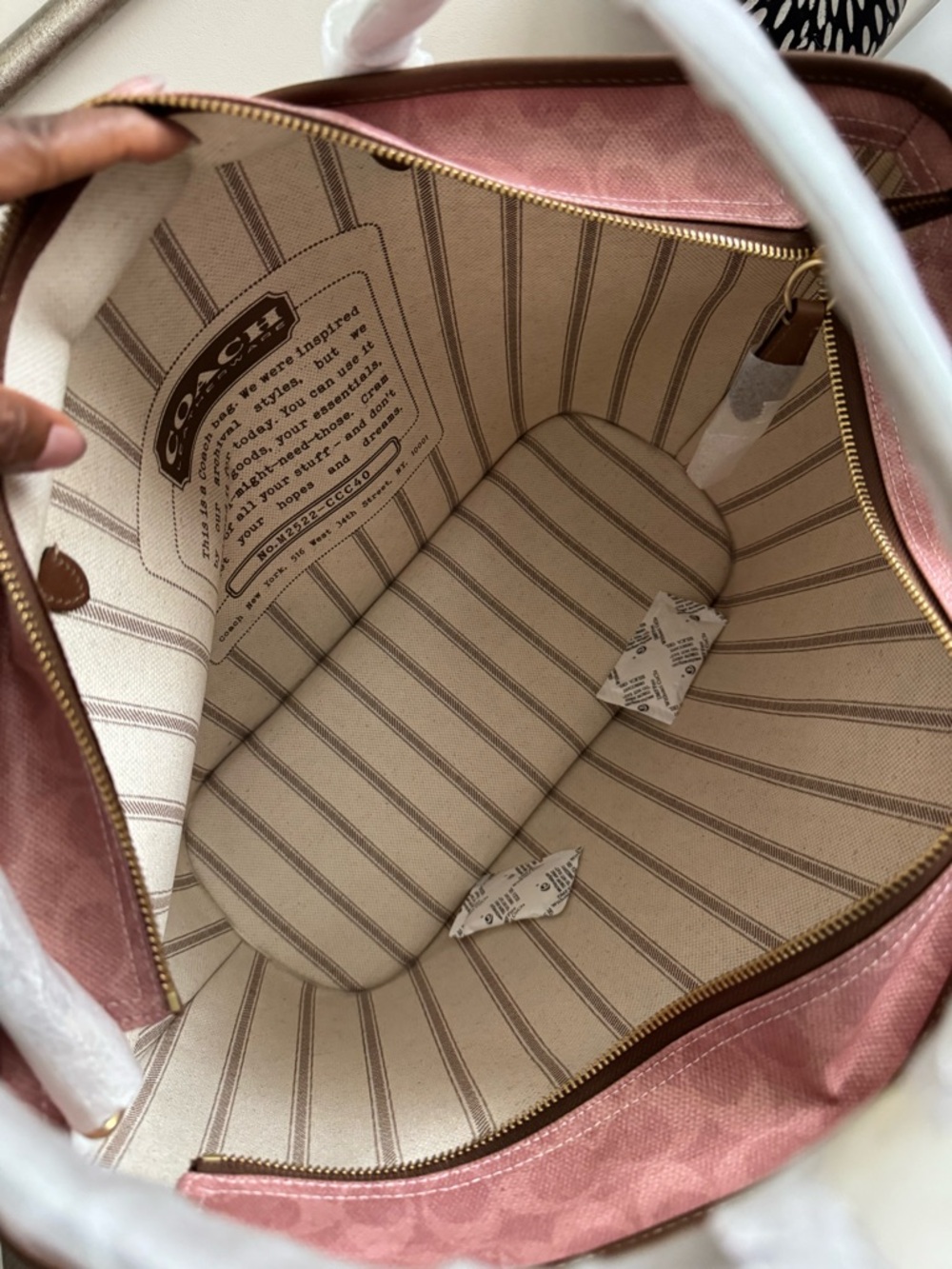 Coach Taxi Tote Large - Picture 3 of 13